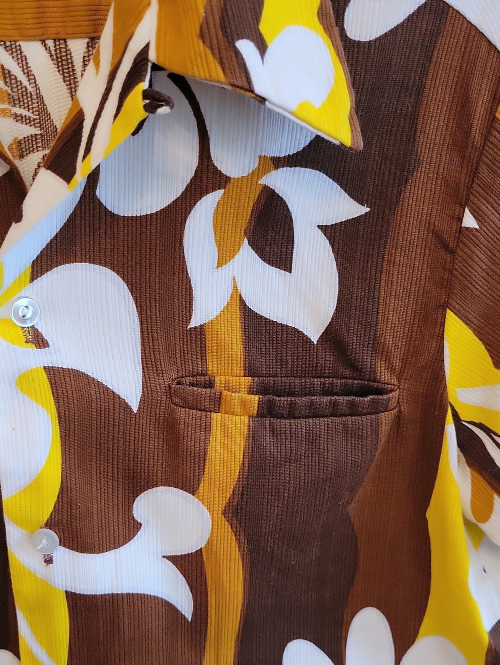 1970's Surfside Sportswear Hawaiian Shirt - Picture 2 of 4